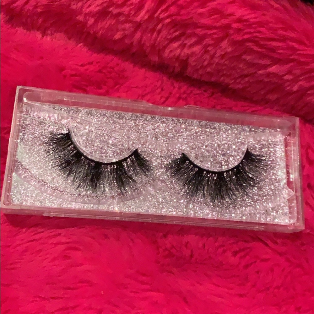 100% Mink Strips !!